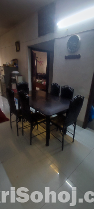 Used dinning table with 6chairs